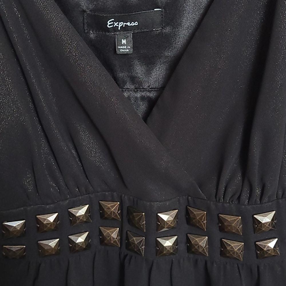 Express Top with copper undertones and oil rubbed bronze colored charms